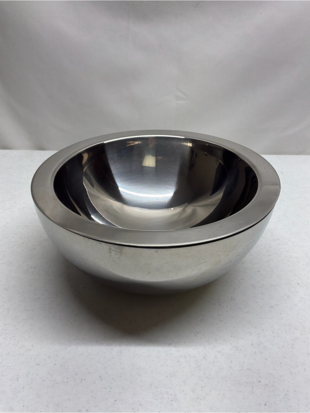 Frontgate Super Chill Insulated Stainless Steel Bowl 9" Double Wall Serving Bowl
